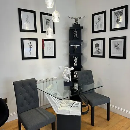 Appartement Lovely In *